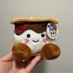 Fudgy Heart Smore 5” Palm Pals